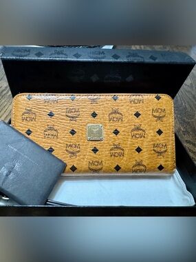 MCM Visetos Cognac/Tan Zip-Around Continental Wallet